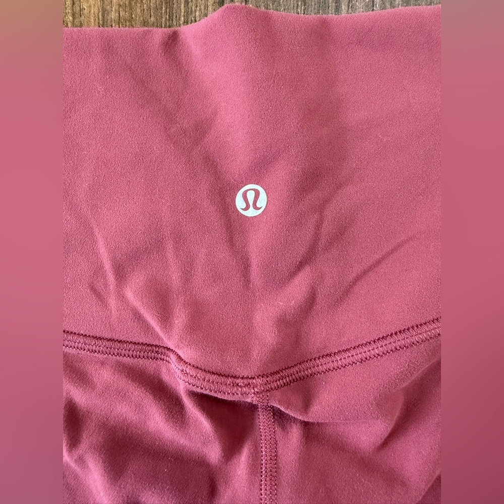 Lululemon Women's Capri Align Leggings Misty Merlot Size 6 High Rise - Picture 5 of 6